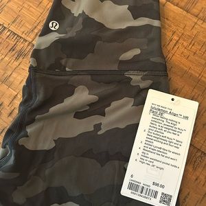NWT Lululemon Align Campbell print, size 6